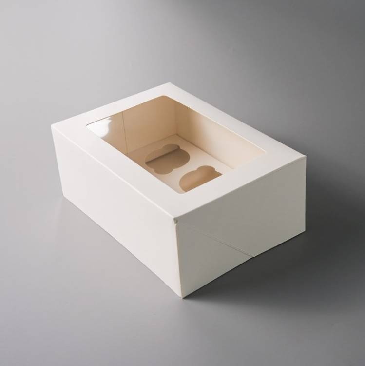 Obrázek k výrobku 25633 - Biela krabica s okienkom na 6 ks muffinov (25,4 x 17,7 x 10 cm)
