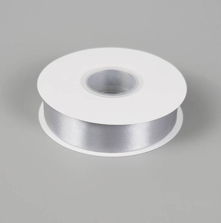 Obrázek k výrobku 26783 - Cake Star Stuha strieborná (25 mm x 45 m)