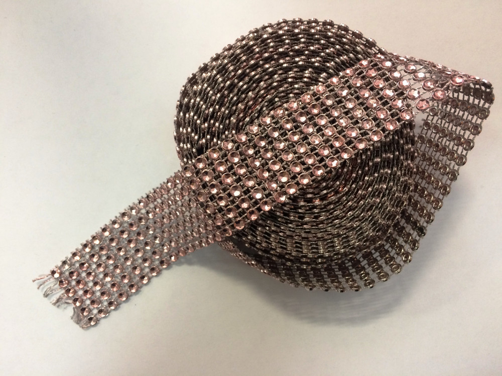 Obrázek k výrobku 16227 - Diamantový pás plastový hnedý (3 cm x 4,57 m)