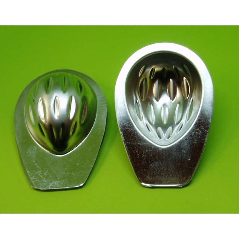 Obrázek k výrobku 25886 - Formičky Orech veľký - 10ks (38x30mm)