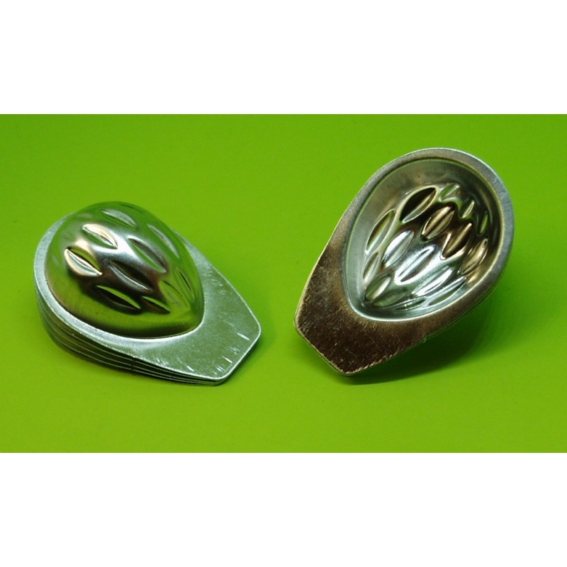 Obrázek k výrobku 25885 - Formičky Oriešky mini - 10ks (28x22mm)