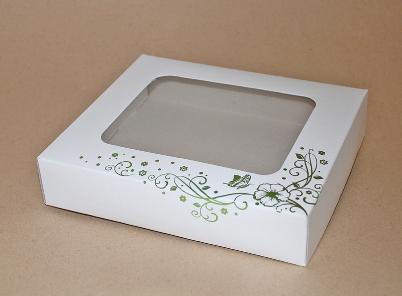Obrázek k výrobku 21752 - Krabica na cukrovinky  Jarná lúka (18 x 15 x 3,7 cm.