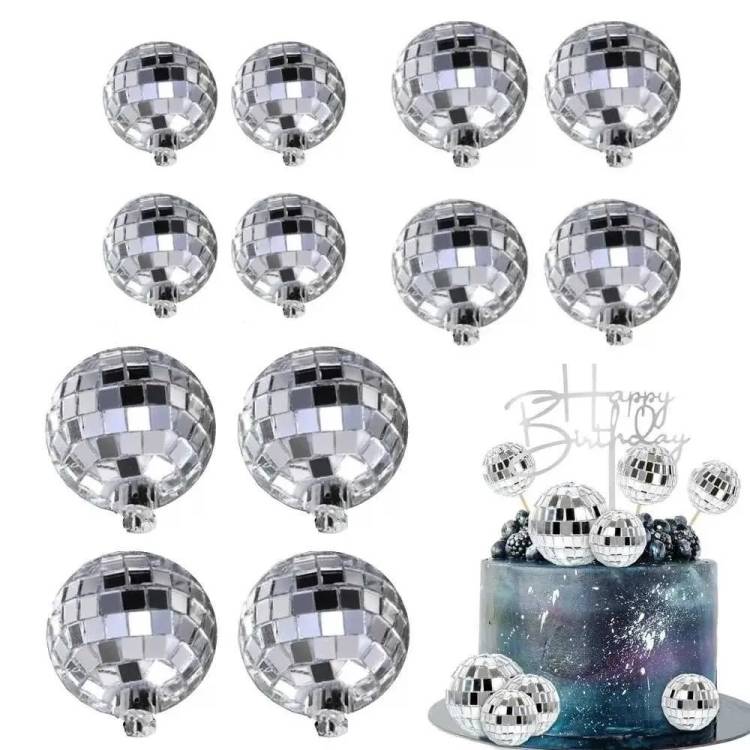 Obrázek k výrobku 27151 - Nejedlá dekorácia Disko gule striebornej rôzne veľkosti (12 ks)