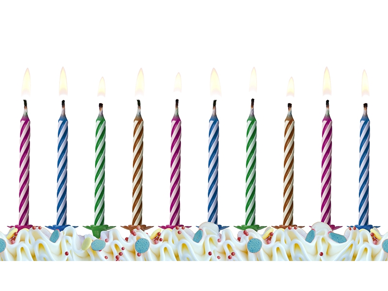 Obrázek k výrobku 17011 - PartyDeco sviečky farebné nezfúknuteľné so stojánkami (10 ks)