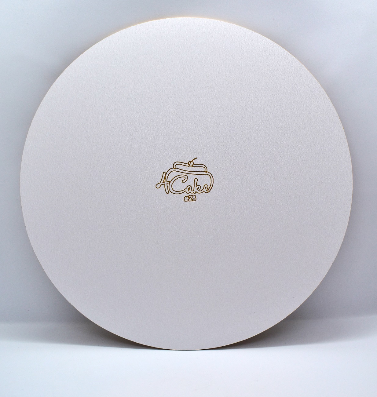 Obrázek k výrobku 22103 - Podnos pevný drevovláknitý biely kruh 28 cm  (1 ks)