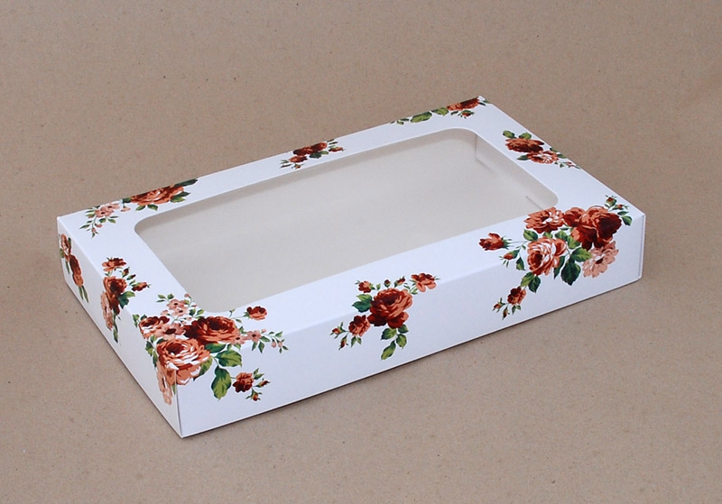 Obrázek k výrobku 20968 - Svadobná krabica na koláče Ružičky (25 x 15 x 3,7 cm)