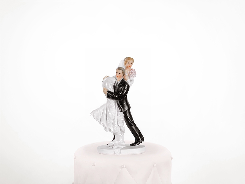 Obrázek k výrobku Svatební figurka Ženich unáší nevěstu1