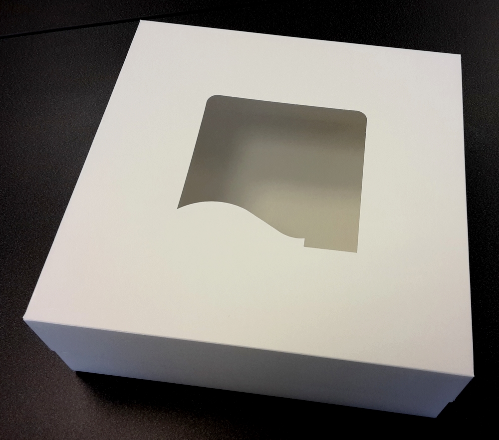 Obrázek k výrobku 21042 - Tortová krabica biela štvorcová s okienkom (32 x 32 x 12 cm)(5 ks)