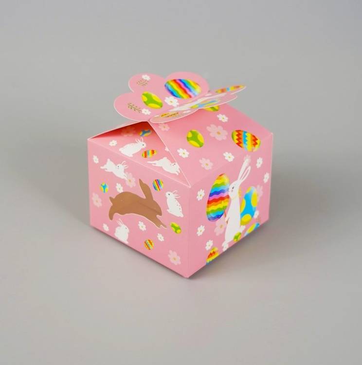 Obrázek k výrobku 26409 - Veľkonočná krabička ružová (10x10x7, 5cm)