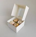 Obrázek k výrobku 26609 - Biela krabica s priehľadným vekom na 4ks muffinov(17,7x17,7x10cm)