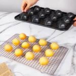 Obrázek k výrobku 27198 - Forma na pečenie Lieskové orechy (12 ks)