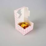 Obrázek k výrobku 26407 - Veľkonočná krabička kocka ružová (10x10x6, 5 cm)